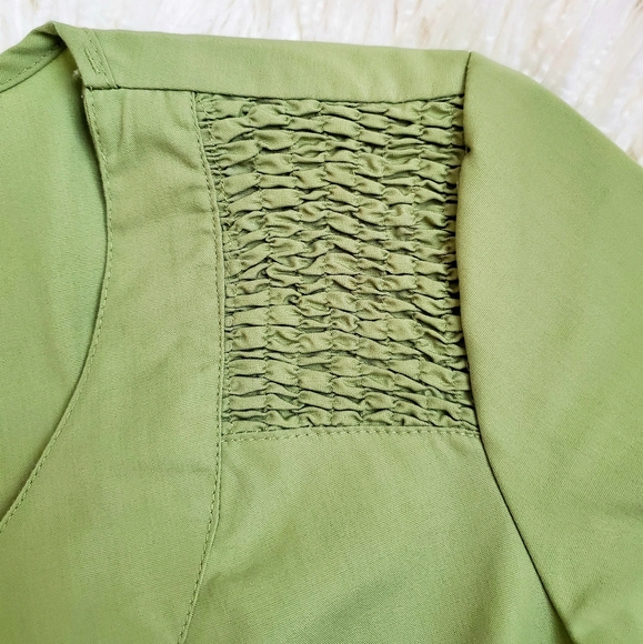 Stylish scrub top - Picture 4 of 5